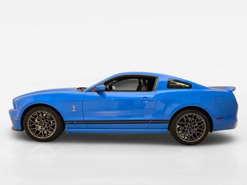 Used 2013 Ford Mustang Shelby GT500 RWD image 12