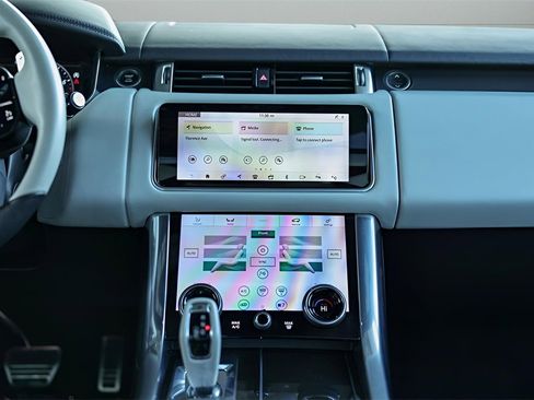 Used 2019 Land Rover Range Rover Sport SVR image 29