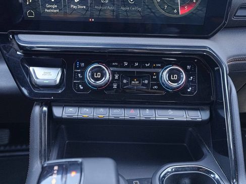 Used 2023 GMC Sierra 1500 AT4 w/ AT4 Preferred Package AWD/4WD image 33