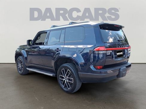 Used 2024 Lexus GX 550 w/ Cold Area Package AWD/4WD image 4