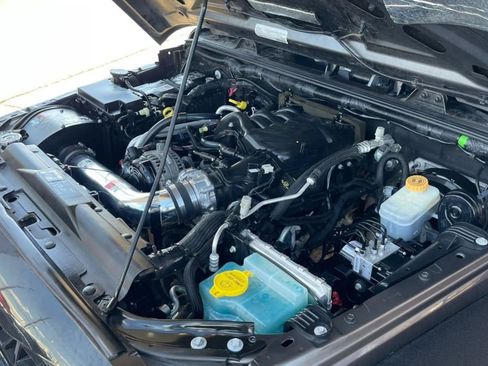 Used 2017 Jeep Wrangler Unlimited Sport image 27