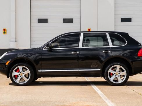 Used 2006 Porsche Cayenne Turbo S AWD/4WD image 47