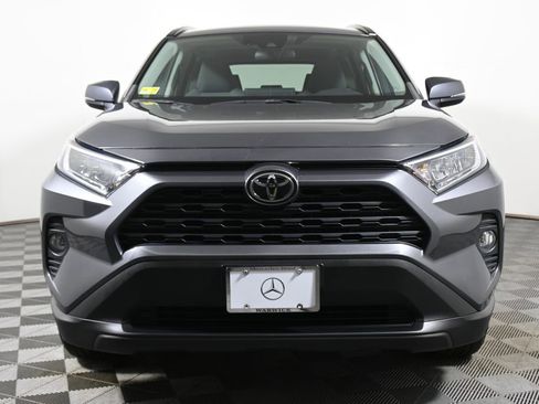 Used 2021 Toyota RAV4 XLE w/ Convenience Package image 9