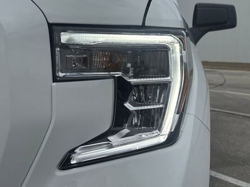 Used 2021 GMC Sierra 1500 Elevation image 11