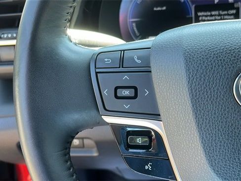 Used 2023 Toyota Crown XLE image 12