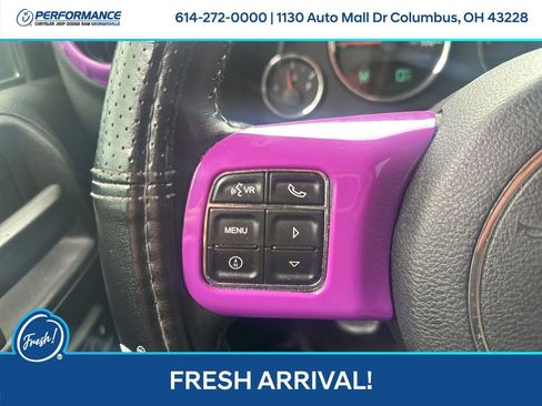 Used 2017 Jeep Wrangler Unlimited Sahara w/ Connectivity Group image 17