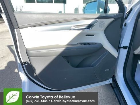 Used 2018 Cadillac XT5 Luxury w/ Driver Awareness Package image 10