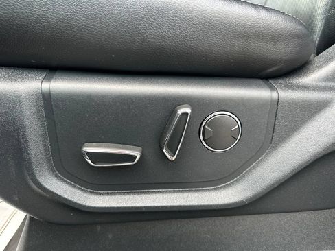 Used 2019 Ford F250 Lariat w/ Lariat Ultimate Package AWD/4WD image 30