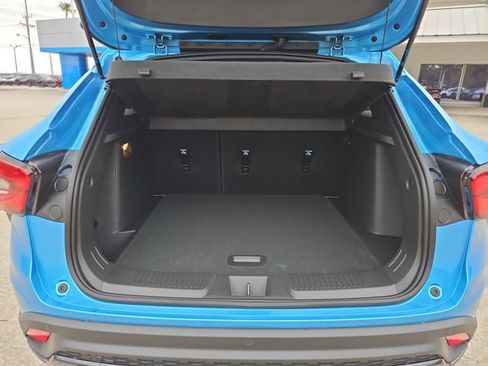 New 2026 Chevrolet Trax RS w/ Sunroof Package image 7