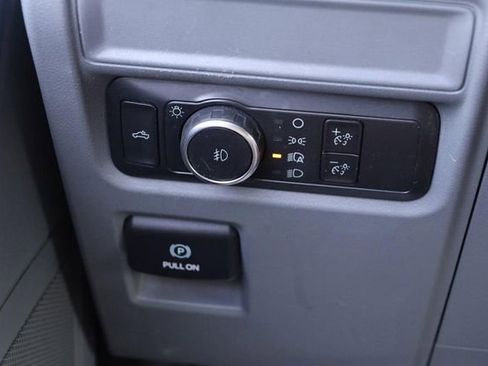 Used 2022 Ford F150 XLT AWD/4WD image 19