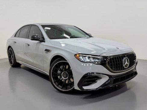 Used 2025 Mercedes-Benz E 53 AMG e 4MATIC Sedan image 4