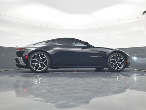 Used 2019 Aston Martin V8 Vantage Coupe image 27