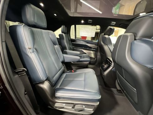 New 2025 Cadillac Escalade IQ Luxury 2 image 28