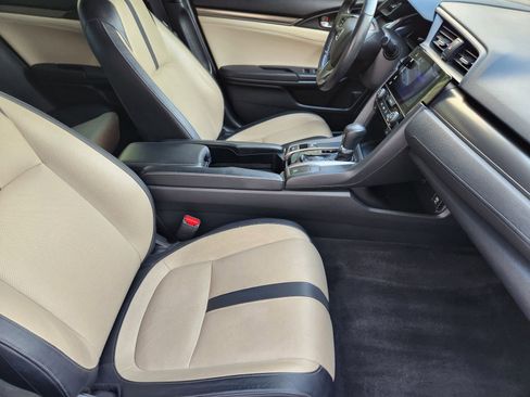 Used 2018 Honda Civic EX-L image 16