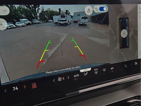 Used 2025 Ford Expedition Active image 15