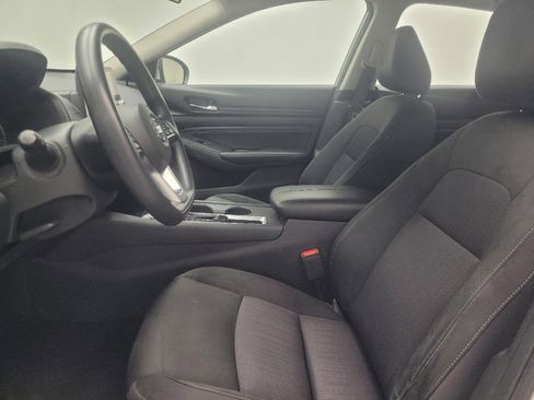 Used 2019 Nissan Altima 2.5 S FWD image 17