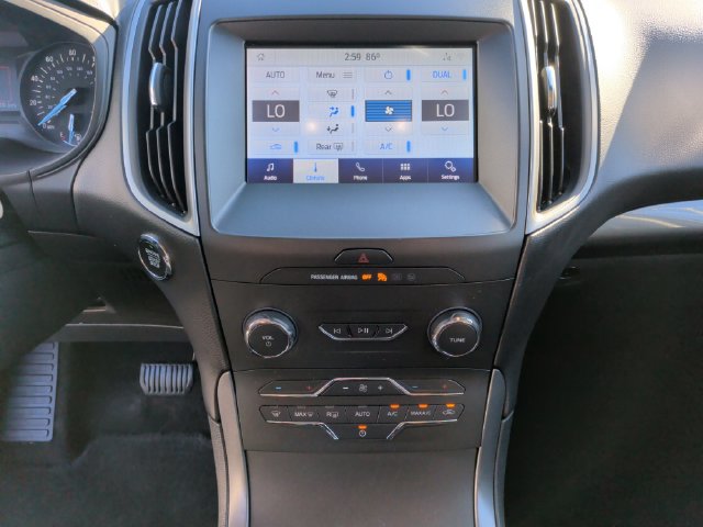Used 2020 Ford Edge SE FWD image 20