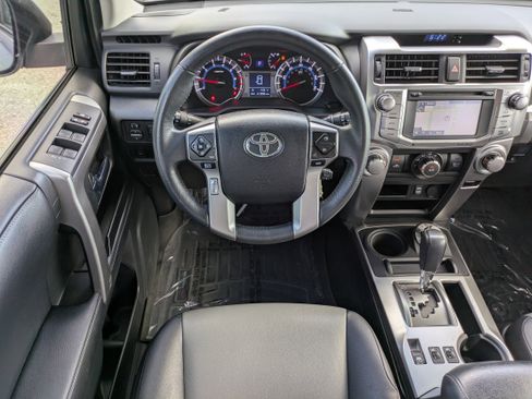 Used 2017 Toyota 4Runner SR5 Premium AWD/4WD image 15