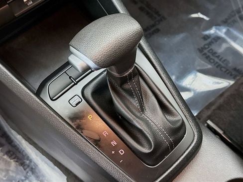 Used 2023 Kia Rio S image 18