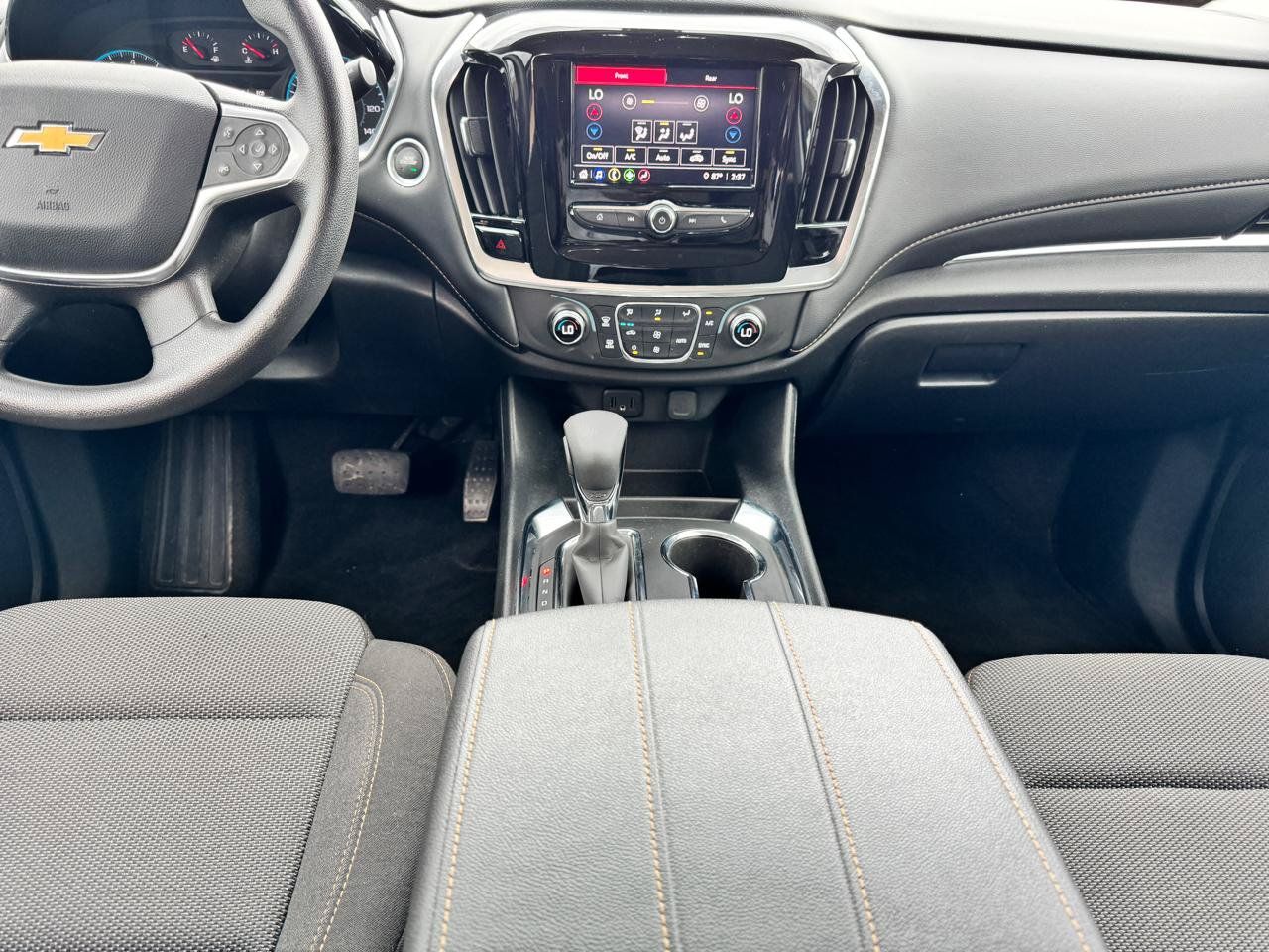 Used 2021 Chevrolet Traverse LS FWD image 17