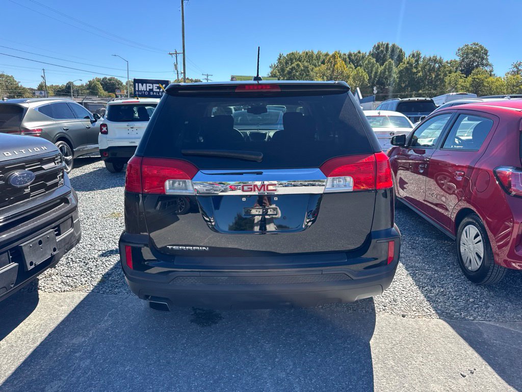 Used 2017 GMC Terrain SLE FWD image 3