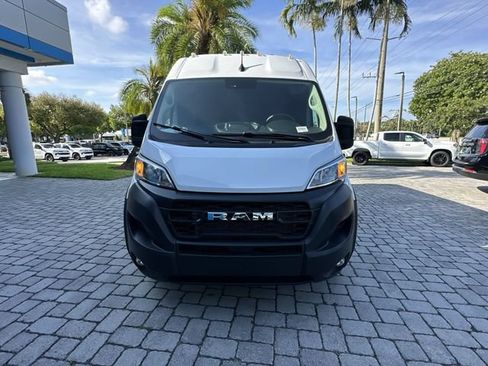 Used 2025 RAM ProMaster 2500 w/ Convenience Group FWD image 19