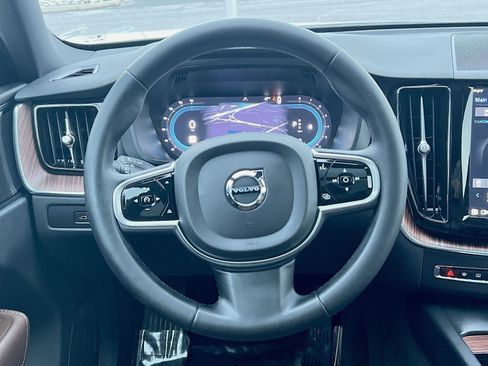 Used 2023 Volvo XC60 B5 Plus w/ Climate Package image 16