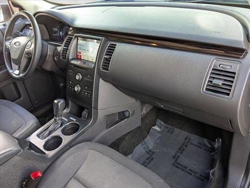 Used 2018 Ford Flex SEL image 22