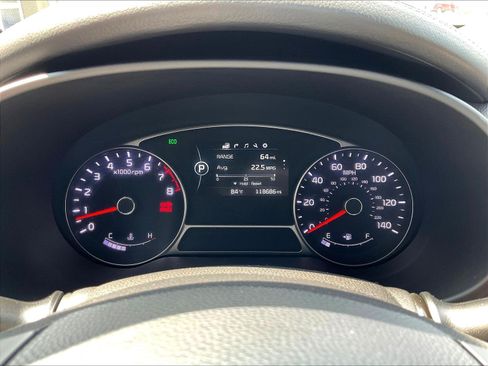 Used 2015 Kia Soul ! w/ Sun & Sound Package FWD image 12