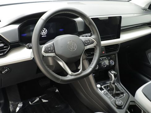 Used 2025 Volkswagen Taos S AWD/4WD image 7