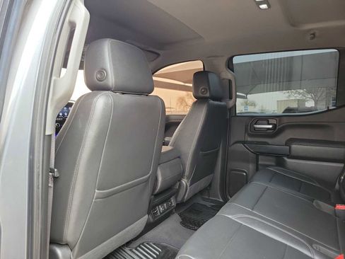 Used 2021 GMC Sierra 1500 SLT w/ X31 Off-Road Package image 8