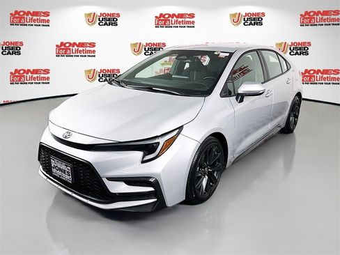 Certified 2023 Toyota Corolla SE image 12