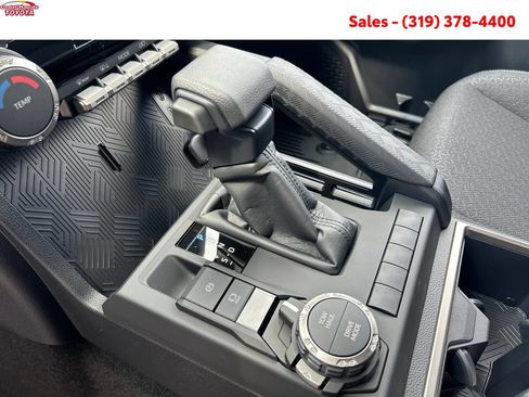 New 2026 Toyota 4Runner SR5 AWD/4WD image 18
