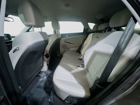 Used 2020 Hyundai Tucson SEL FWD image 16