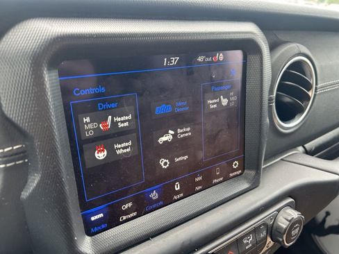 Used 2023 Jeep Wrangler Unlimited Sahara w/ Cold Weather Group AWD/4WD image 13