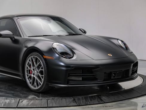 Used 2025 Porsche 911 Carrera S RWD image 25