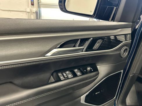 New 2026 Jeep Grand Wagoneer Limited AWD/4WD image 14
