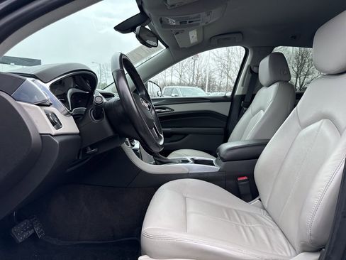Used 2014 Cadillac SRX FWD image 9