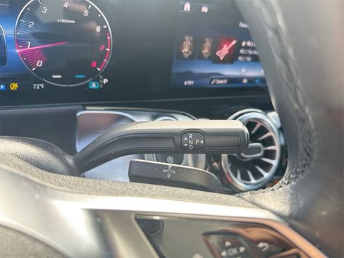 Used 2024 Mercedes-Benz GLB 250 4MATIC image 23