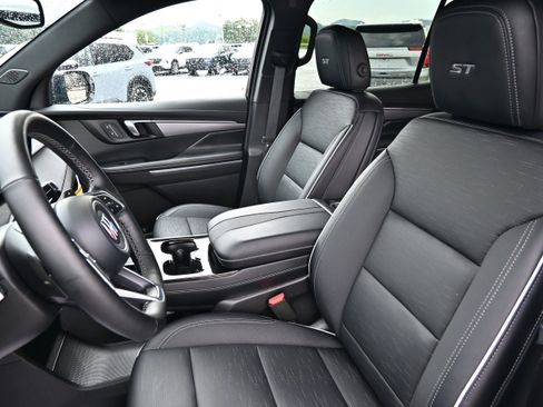 Used 2026 Buick Enclave Sport Touring AWD/4WD image 25