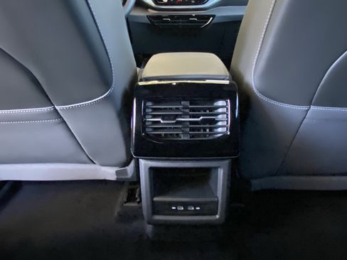 Certified 2023 Volkswagen ID.4 Pro S AWD/4WD image 37