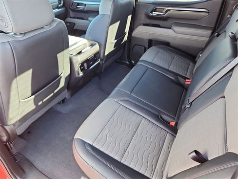 Used 2023 Chevrolet Silverado 1500 ZR2 w/ Technology Package image 15