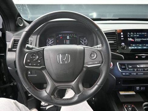 Used 2023 Honda Passport TrailSport image 23