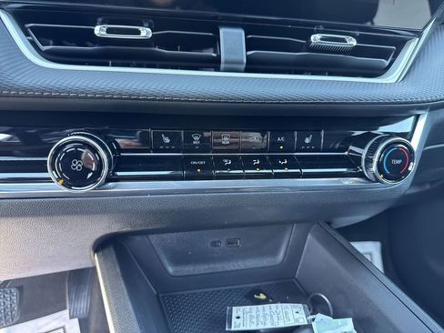 New 2026 Chevrolet Equinox LT image 19