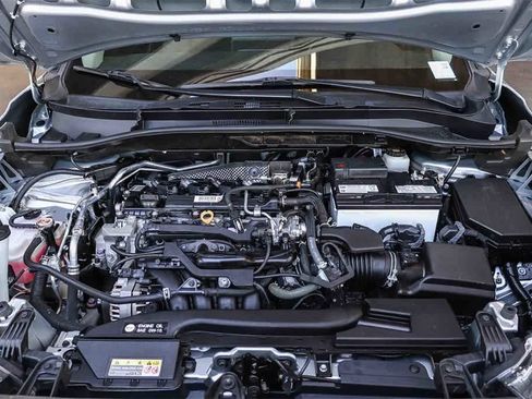 Used 2022 Toyota Corolla Cross LE image 26