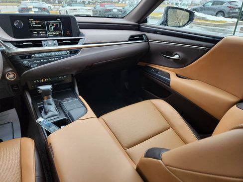 Used 2020 Lexus ES 350 w/ Premium Package image 14