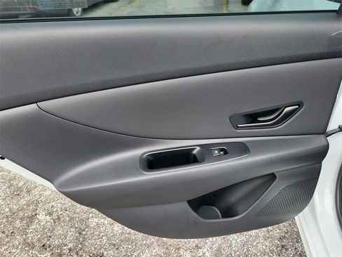 New 2026 Hyundai Elantra Sport image 9