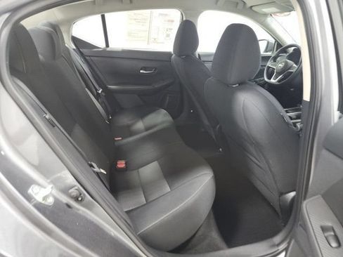 Used 2023 Nissan Sentra SV FWD image 12