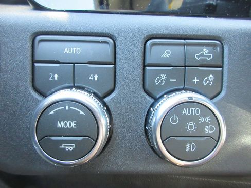 New 2026 GMC Sierra 1500 Elevation w/ Elevation Premium Package AWD/4WD image 19