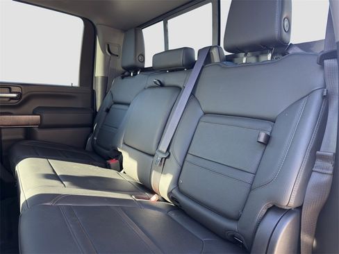 Used 2023 GMC Sierra 3500 Denali w/ Denali Black Diamond Edition image 11